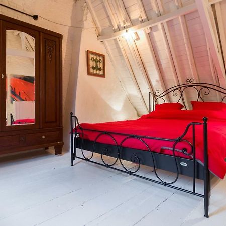 Romantic 16Th Century Workers House Гент Экстерьер фото